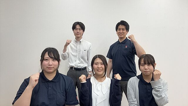 スタッフ
