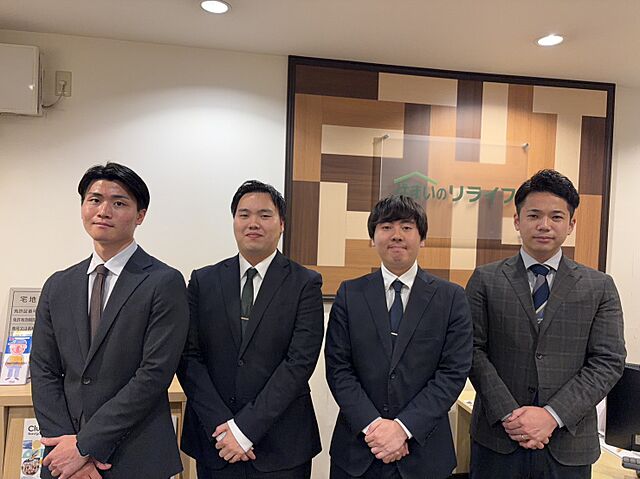 スタッフ
