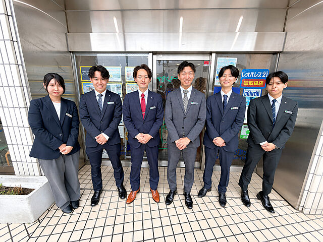 スタッフ