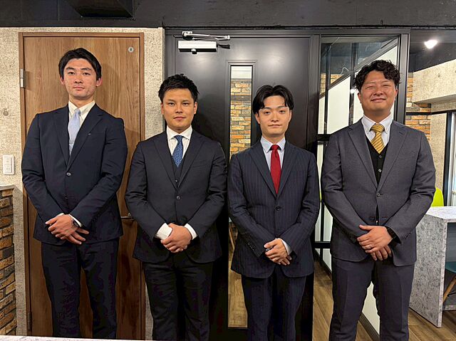 スタッフ