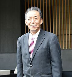 株式会社シャインリヴ