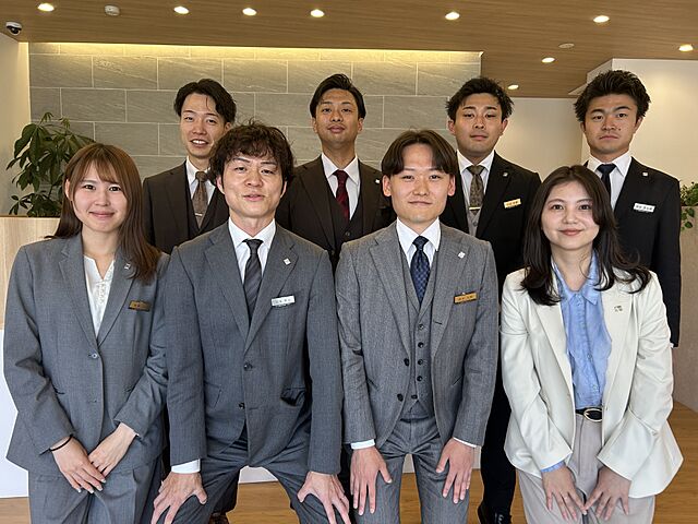 スタッフ