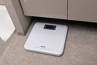 デュオヴェール豊中曽根 ヘルスメーター収納