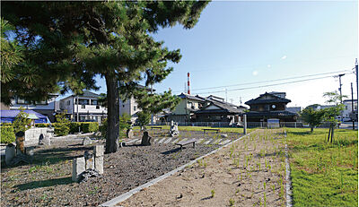 旧大和屋跡地公園 約400m(徒歩5分)