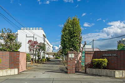 立川市立立川第二中学校 約1,730m(徒歩22分)