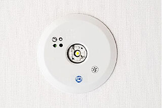 サーパス富山桜橋 非常用照明<br />
