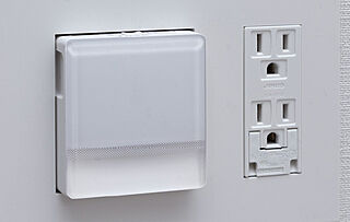 プレミスト中央林間 LED保安灯