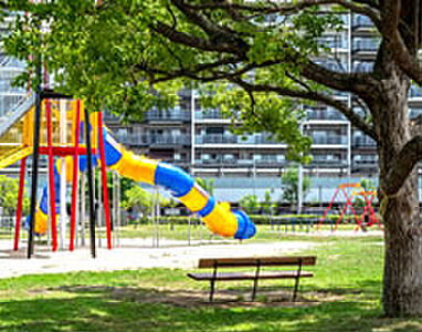 ポートアイランド南公園 約940m（徒歩12分）