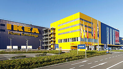 IKEA 鶴浜 約6,930m（車11分）