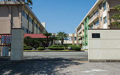 市立池田中学校 約1,160m(徒歩15分)