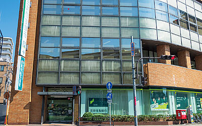 三井住友銀行 池田支店 約180m(徒歩3分)