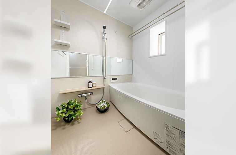 ファミリアーレ八田 バスルーム