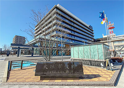 大垣市役所 約570m（徒歩8分）