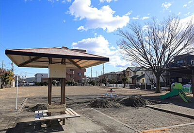 塚田児童公園 約560m(徒歩7分)