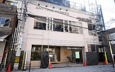 エニタイムフィットネス 鶴橋店 約130m(徒歩2分)