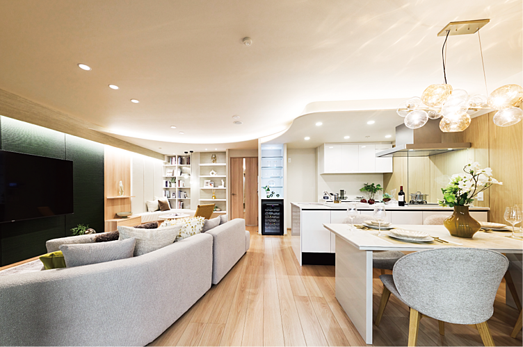 グランドパレス春日静邸 リビング・ダイニング