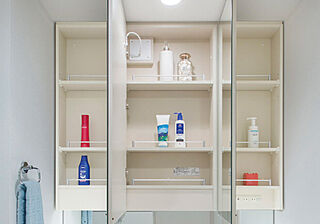 ヴェルディ・ステーションテラス阿品 ミラーキャビネット