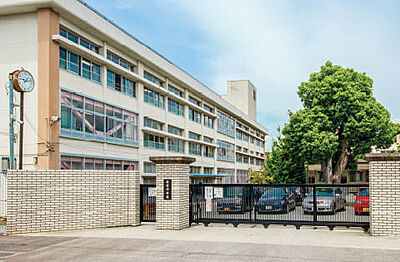 福岡市立板付小学校 約910m（徒歩12分）