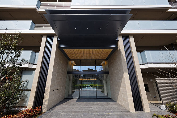 ルナコート三田ウッディタウン中央 エントランス写真