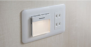 プレサンス ロジェ 観音本町リバービスタ ホーム保安灯