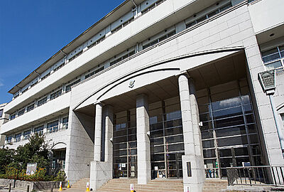 京都市立新町小学校 約830m(徒歩11分)