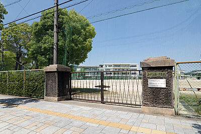 島本町立第一中学校 約450m（徒歩6分）