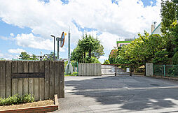 [周辺環境画像] 成田市立新山小学校（通学区）（※2）
約270m（徒歩4分）