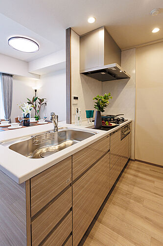 クレアホームズ米子駅 ザ・レジデンス キッチン（504号室）