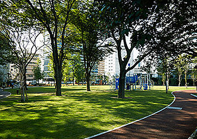 黎明橋公園 約250m(徒歩4分)