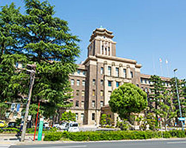 名古屋市役所 約2.2km