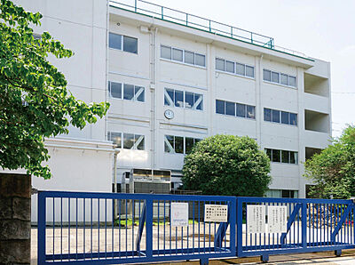 花小金井南中学校【通学校】 G:約220m(徒歩3分)E:約100m(徒歩2分)