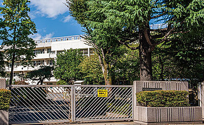 府中市立府中第一小学校【通学校】 約270m(徒歩4分)