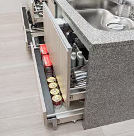 シティタワー綾瀬 スライド式収納