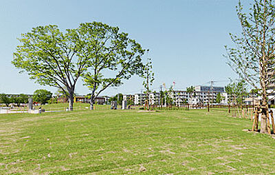 松原団地記念公園 約170m(徒歩3分)