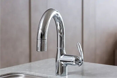 浄水機能付タッチレスシャワー水栓