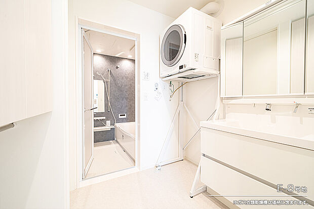 【E-8号地 洗面室】E-8号地