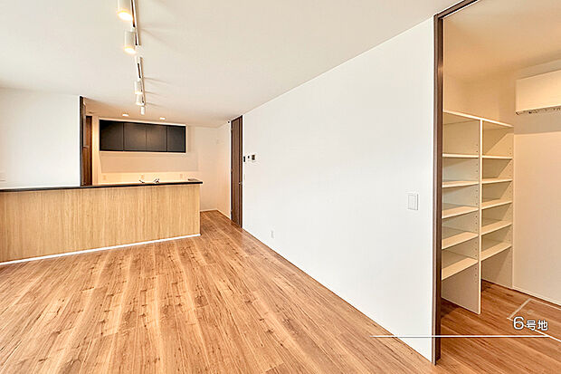 【6号地 リビング】6号地