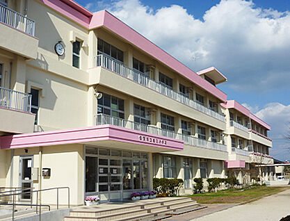 佐賀市立春日小学校 約480m