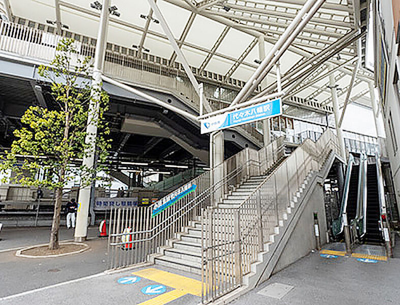 【車・交通】小田急電鉄小田急線「代々木八幡」駅