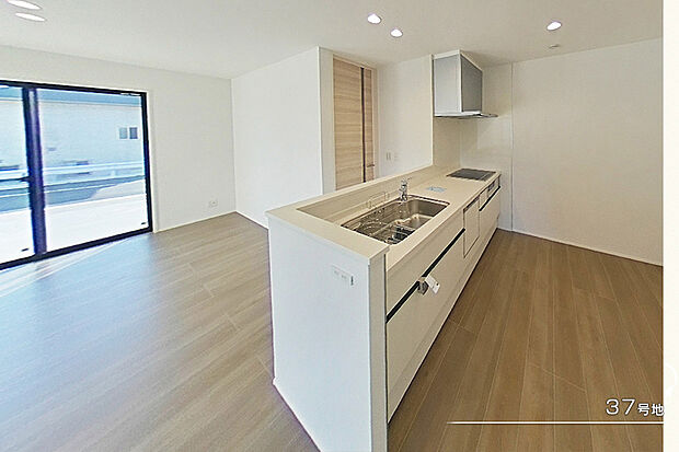 【37号地 キッチン】37号地