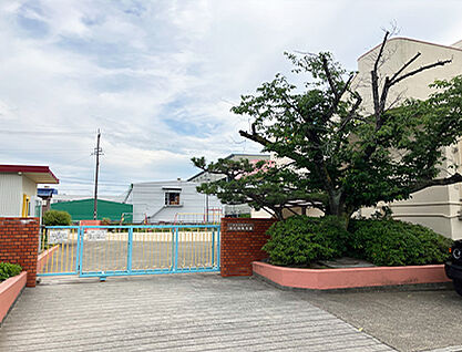 西之保保育園 約349m
