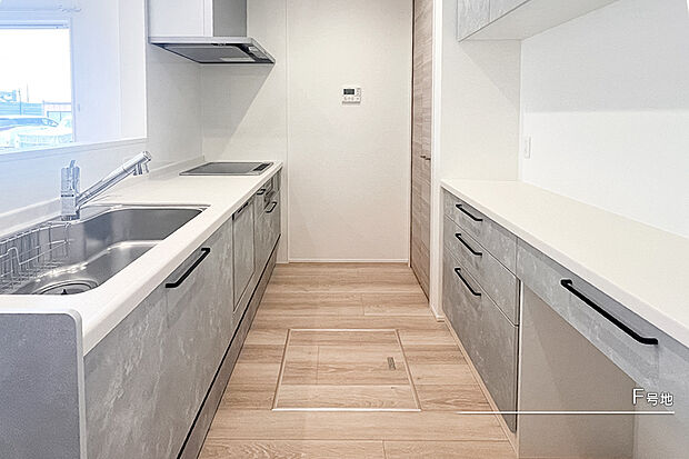 【F号地 キッチン】F号地