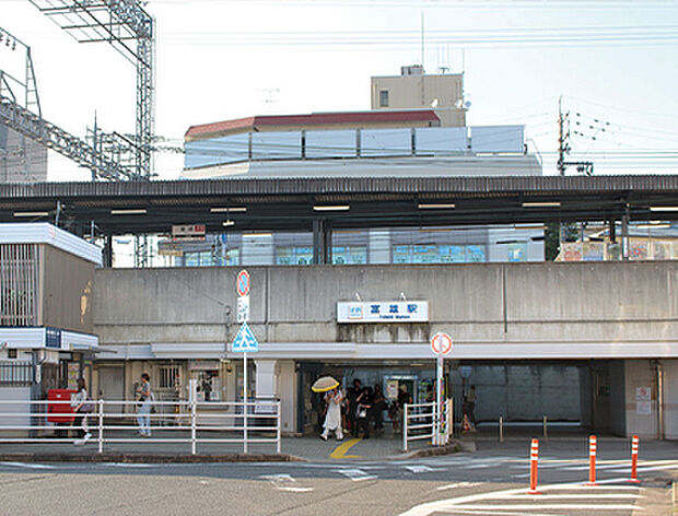近鉄奈良線「富雄」駅