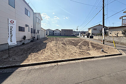 1号地 前面道路含む現地写真