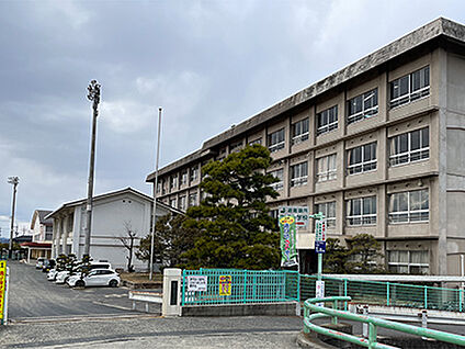 倉敷市立東陽中学校 約970m
