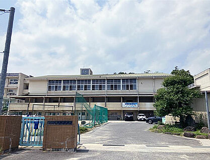 福山市立済美中学校 約1700m