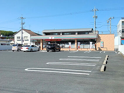 セブンイレブン宇部下条2丁目店 約604m