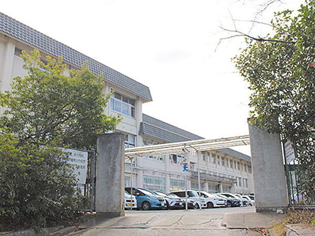 斑鳩町立斑鳩中学校