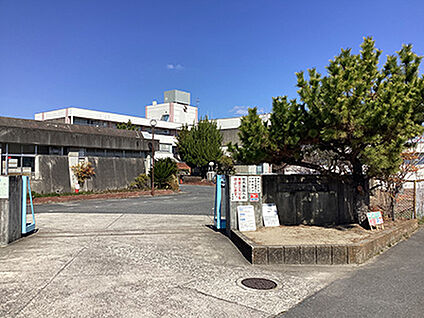 郡山北小学校 約1340m