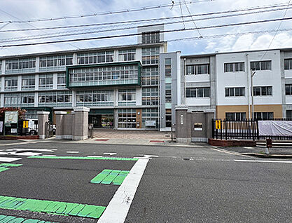 岡山市立鹿田小学校 約1210m